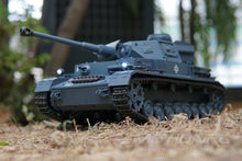 Load image into Gallery viewer, Heng Long German Panzer IV (F2 Type) Professional Edition 1/16 Scale Medium Tank - RTR