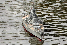 Load image into Gallery viewer, Bancroft USS Missouri 1/200 Scale 1350mm (53&quot;) USA Battleship - RTR

